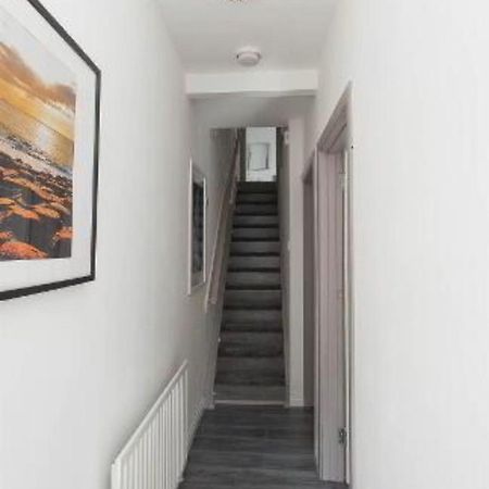 House @ Queens University Белфаст Екстериор снимка